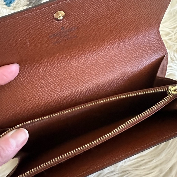 EUC COA Louis Vuitton graffiti wallet - Picture 9 of 10